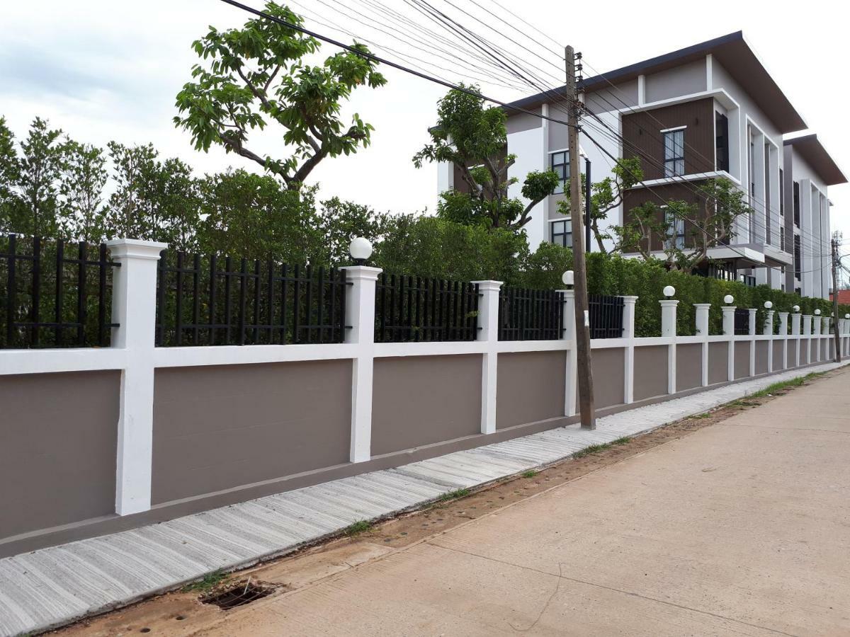 Baan Lita Aparthotel Phimai Exterior photo